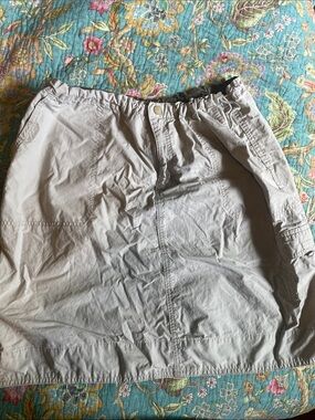 Columbia Light Gray Cargo Skirt